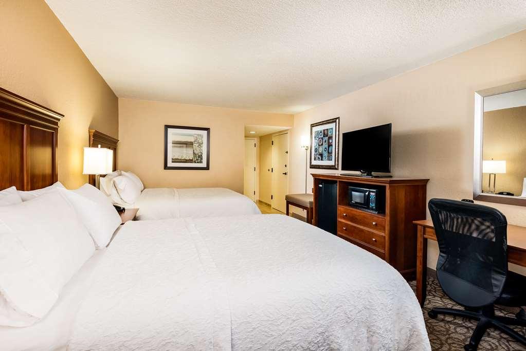 Hampton Hotel 3*